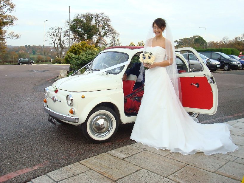 A classic Fiat for your Wedding Day We provide Cinquecento wedding cars in